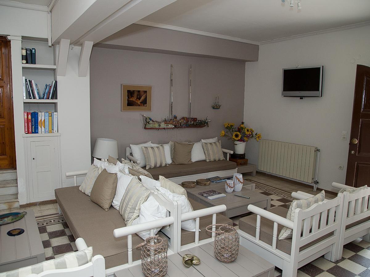 Olive Press Hotel & Apartments Mithimna Extérieur photo