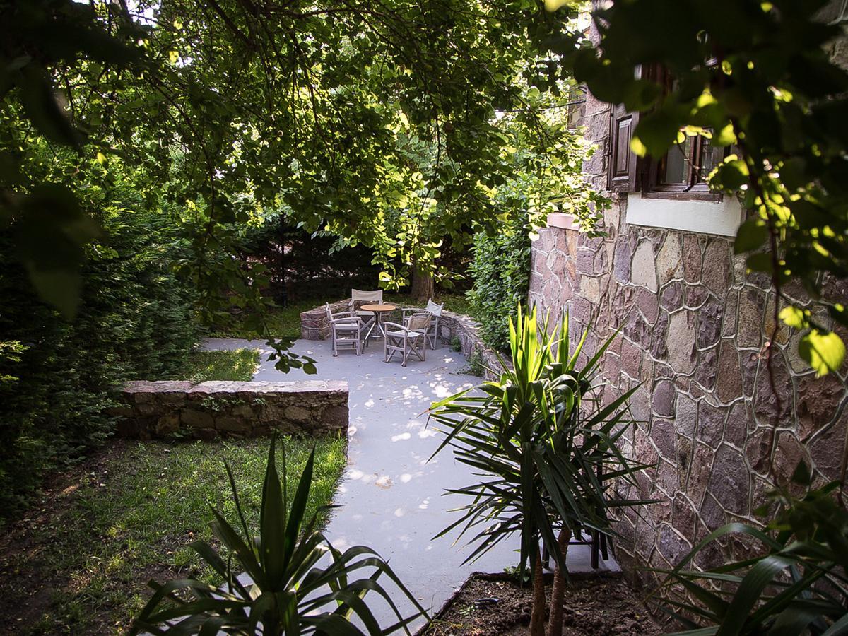 Olive Press Hotel & Apartments Mithimna Extérieur photo