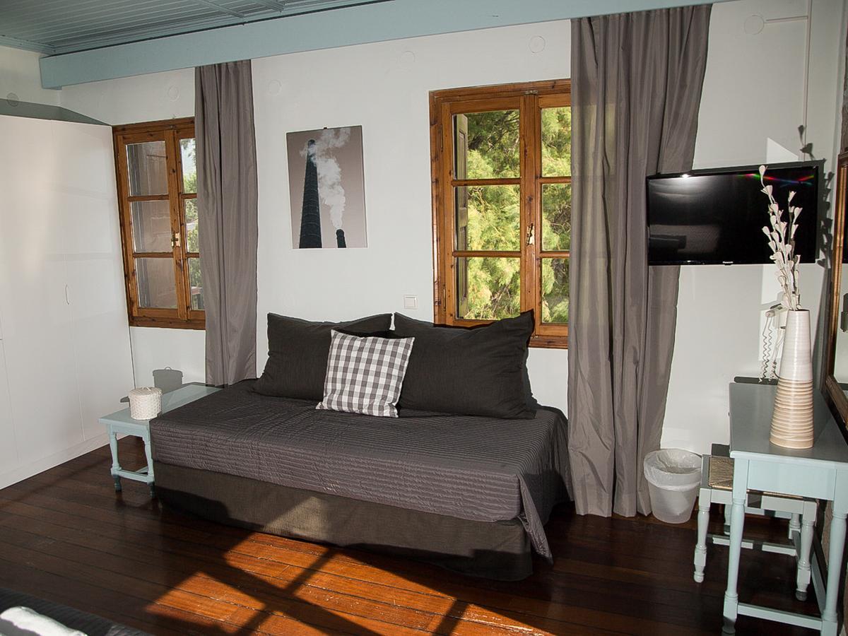 Olive Press Hotel & Apartments Mithimna Extérieur photo
